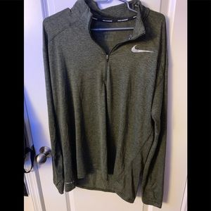 Nike Pullover BRAND NEW WITHOUT TAGS